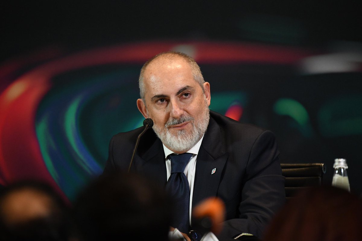fsitaliane's tweet photo. Investimenti per una mobilità integrata, intermodale e sostenibile e un ruolo chiave nel panorama internazionale. L’AD del #GruppoFS Stefano Donnarumma, ai microfoni di Bloomberg, racconta le sfide del Piano Strategico 2025-2029 oltre i confini europei: https://t.co/YywcMiUJds https://t.co/FqVzlbn8eh