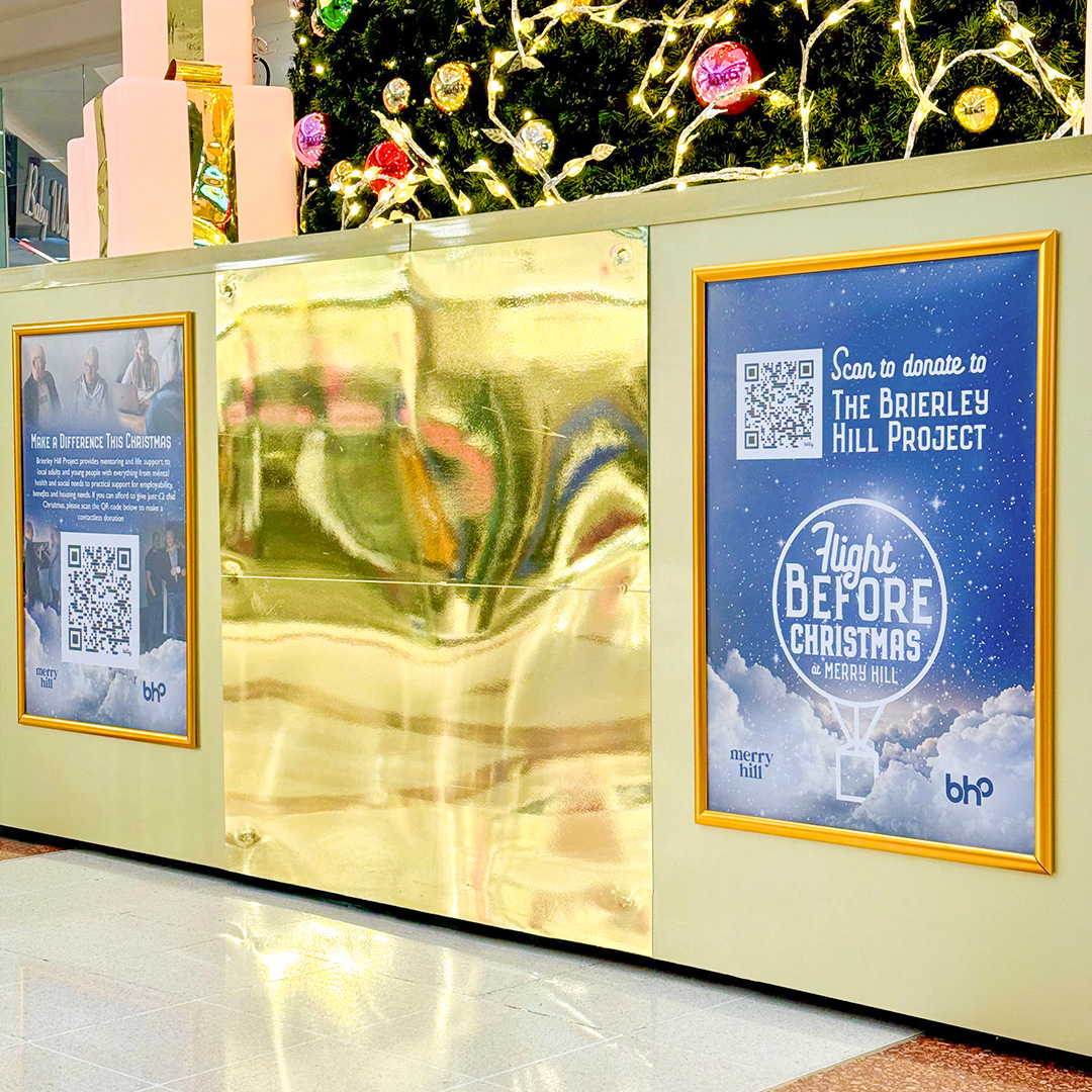 The Merry Hill Giving Tree supports the amazing <a href="/Bhillprojectss/">Brierley Hill Project</a>, who provide valuable support and mentoring to people in the area ❤️ so if you're in the centre doing some Christmas shopping, pop by and give what you can 🙏

📍 Find the Giving Tree on the Lower Mall, near Primark