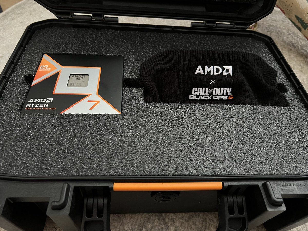 Kintinue's tweet photo. Huge HUGE thanks to @AMDGaming for sending over this awesome new AMD Ryzen 7 9800X3D processor and the sweet hat!

I’ve been using AMD for the last few years and have been LOVING it. (My cpu and gpu are SICK AWESOME!)

Thanks again!

#GoAMDRyzenX3D #AMDPartner https://t.co/4YKIdHasHV