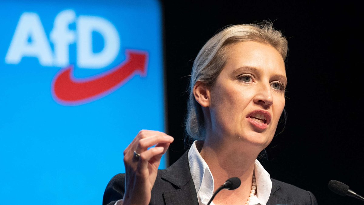 SternchenStaat's tweet photo. @ABaerbock Ich weiß, was da helfen könnte https://t.co/0RmI3wPFbc