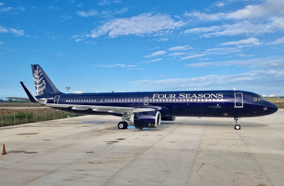 OdysseyBahamas's tweet photo. #Odyssey #Nassau, was honored to welcome the Four Seasons Private Jet💖the world's most luxurious aircraft experience🙌✈️
Thank you #FourSeasons for choosing #OdysseyAviation #Bahamas😎
Info: https://t.co/Su0i8mwlNr
#fsjet #jetsetlife #private #aviationexcellence @FourSeasons https://t.co/EOMpO0L8Yi