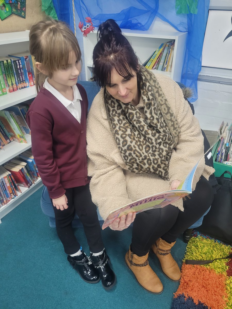 Tudor Academy (@_tudoracademy) on Twitter photo We finished our term off by inviting families to come together to share a book or two in our 'Drop everything and Read' afternoon. Merry Christmas to our Tudor Families. See you in the new year! <a href="/thesteptrust/">STEP Academy Trust</a> We finished our term off by inviting families to come together to share a book or two in our 'Drop everything and Read' afternoon. Merry Christmas to our Tudor Families. See you in the new year! <a href="/thesteptrust/">STEP Academy Trust</a>