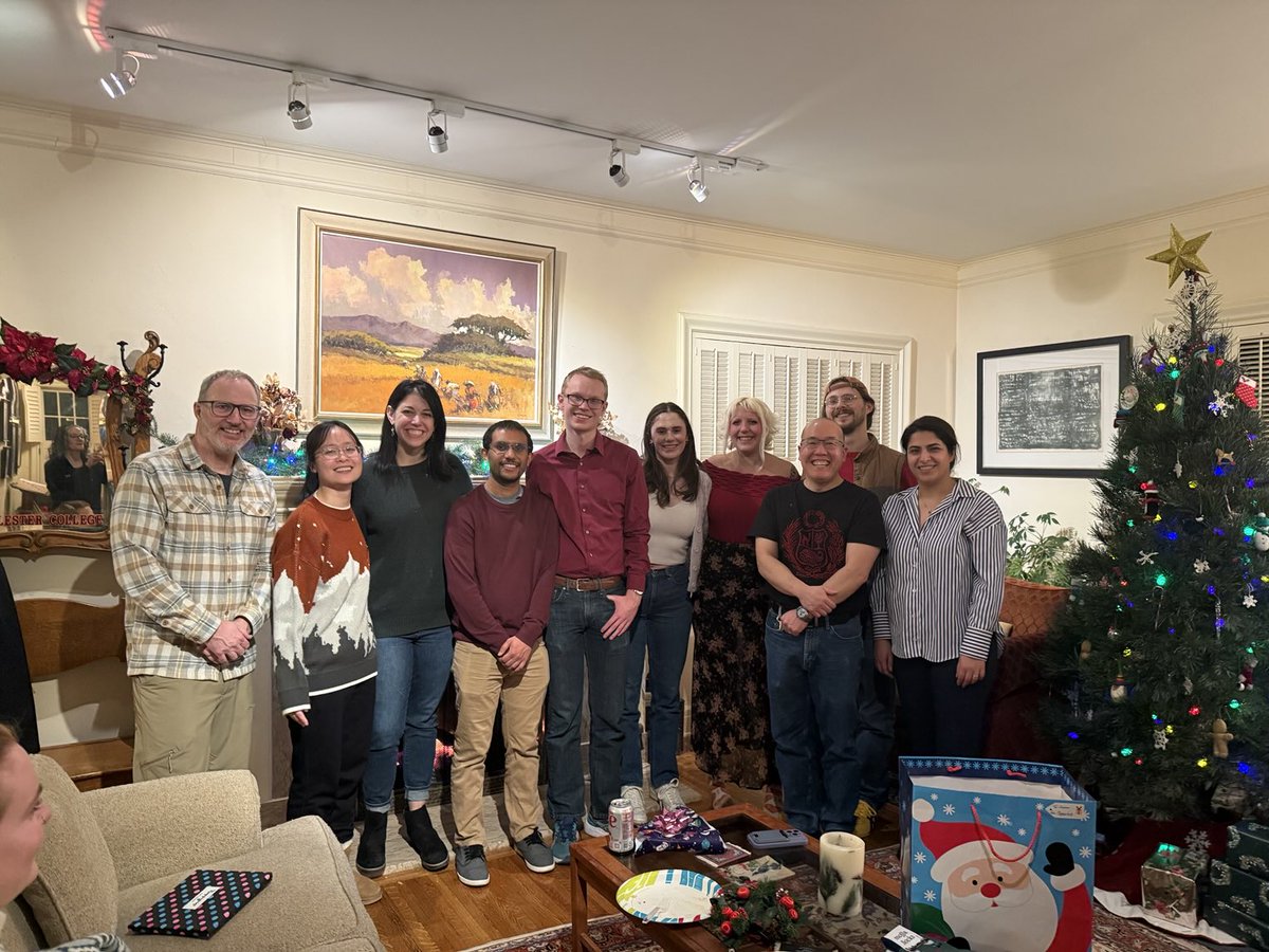 LabBartz's tweet image. Happy holidays from the Bartz lab!