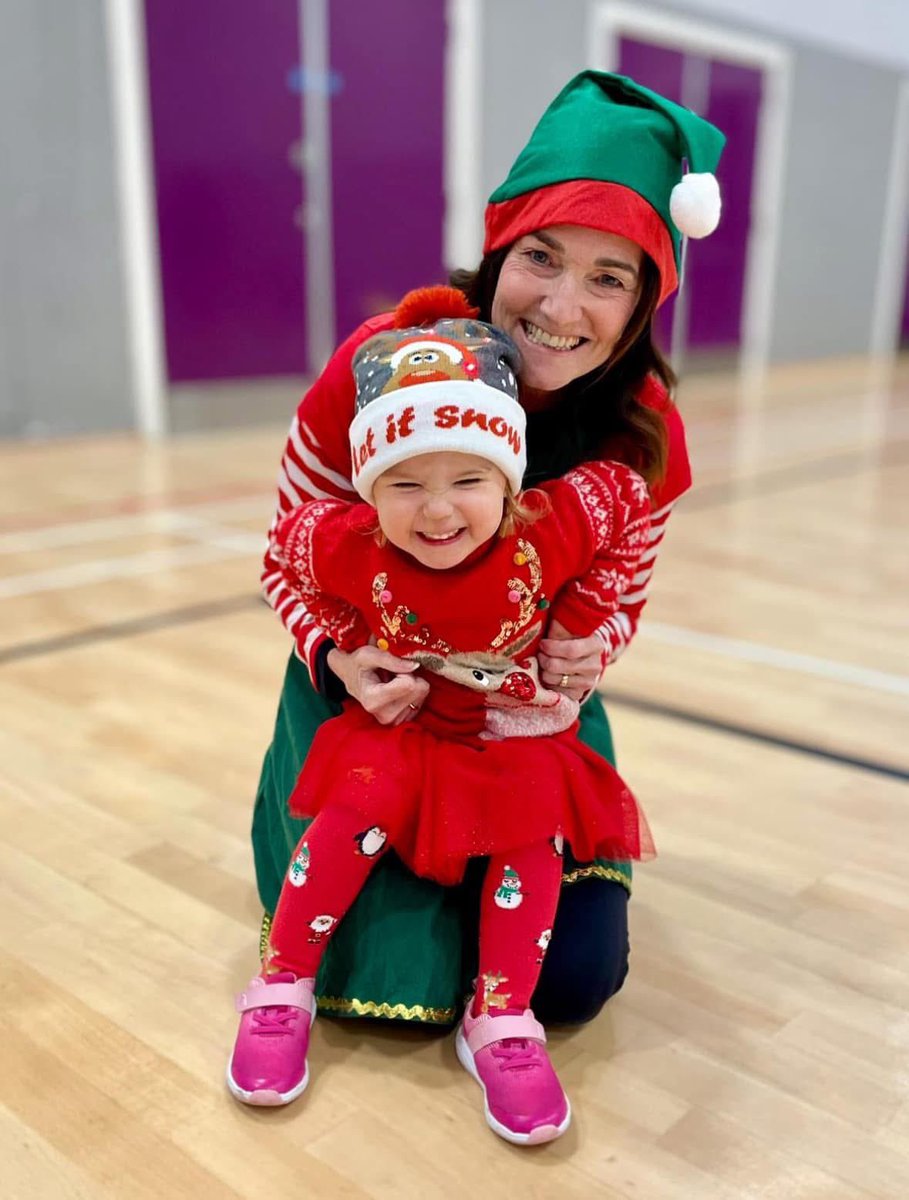 5 sleeps to go 🎄⚽️🎅

📷: Kixx Sheffield 

#Kixx #TeamOrange #funfootball