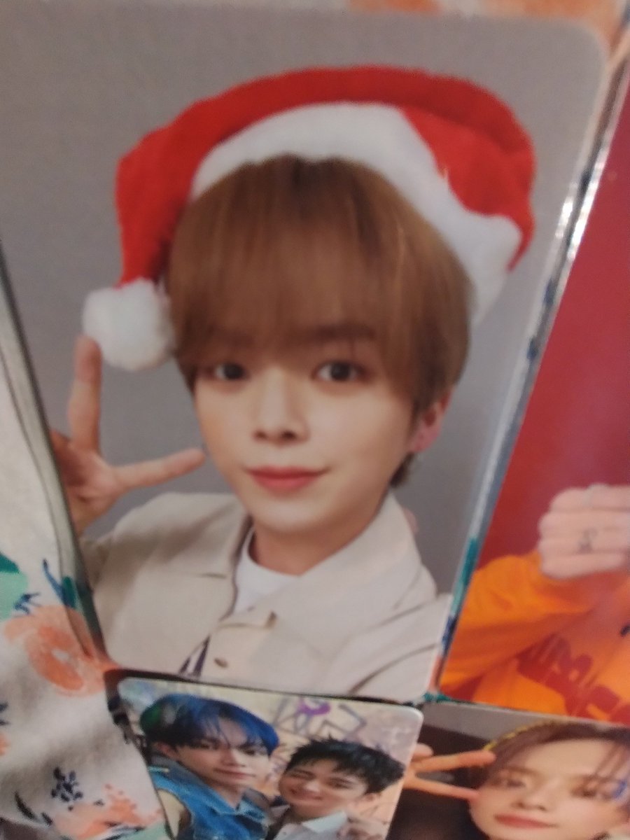 our_spriing's tweet photo. @luvlyjoonstrade || YIPEE!!

the package came here safely! bought some pcs as a small treat as an early gift for christmas.. 😻‼️
thanks for the pcs + the super cool freebies, i'm very happy today 😸😸 https://t.co/eFdiNY1ep2