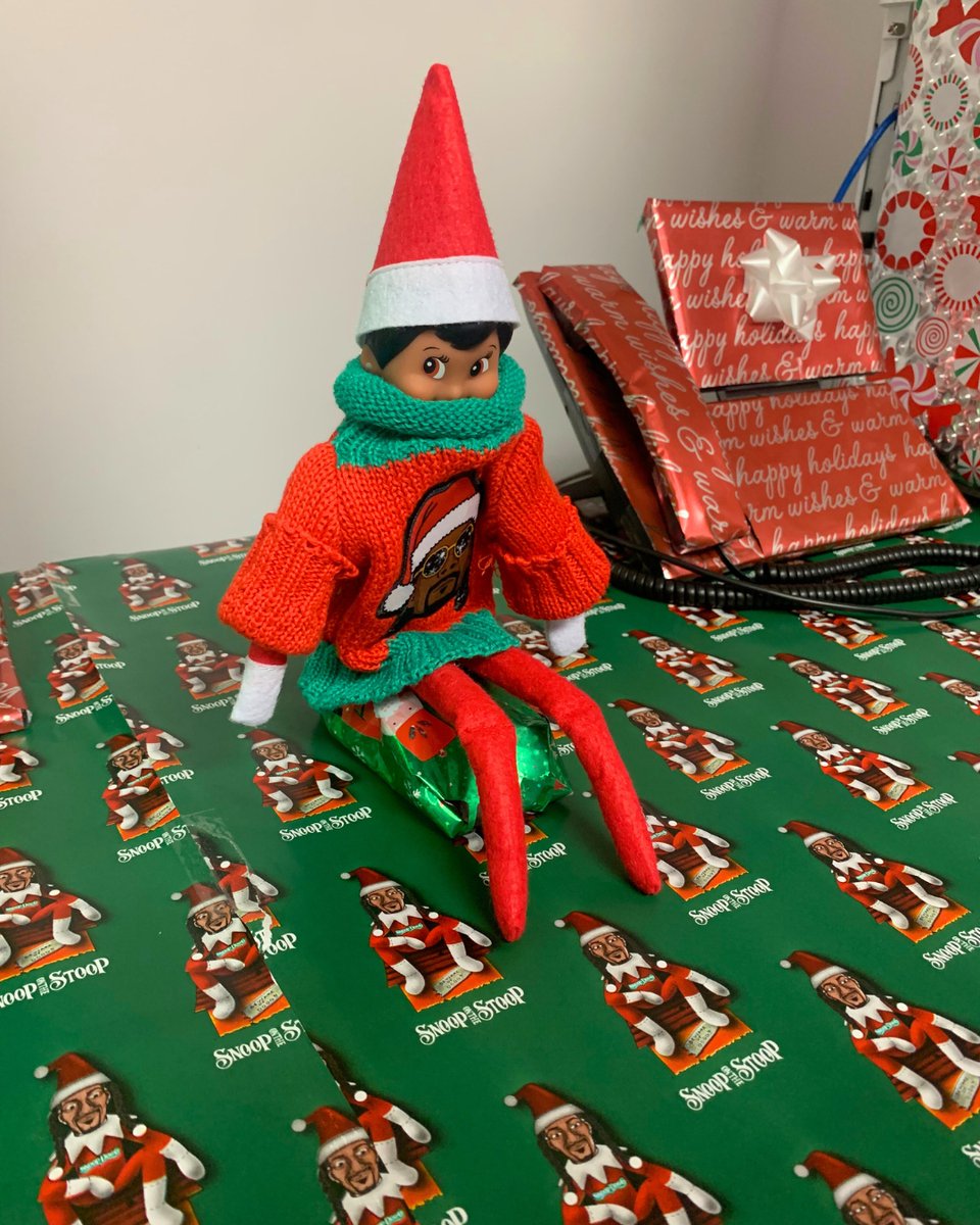 Sumner_Honda's tweet photo. It looks like the Elf has been busy at the Honda of Sumner office... a little too busy! 🎁🎄

#ElfOnTheShelf #SumnerWA https://t.co/fGP6dpmPwD