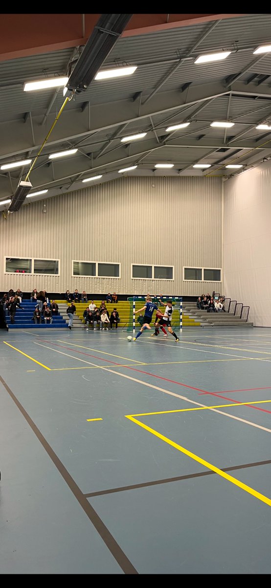 Door naar de tussenronde van het Leekster Voetbalgala:

Peize - Aduard 2-2
Peize - TLC 2-1
Peize - Drachten 2-3
<a href="/vvpeize/">VVPeize</a>