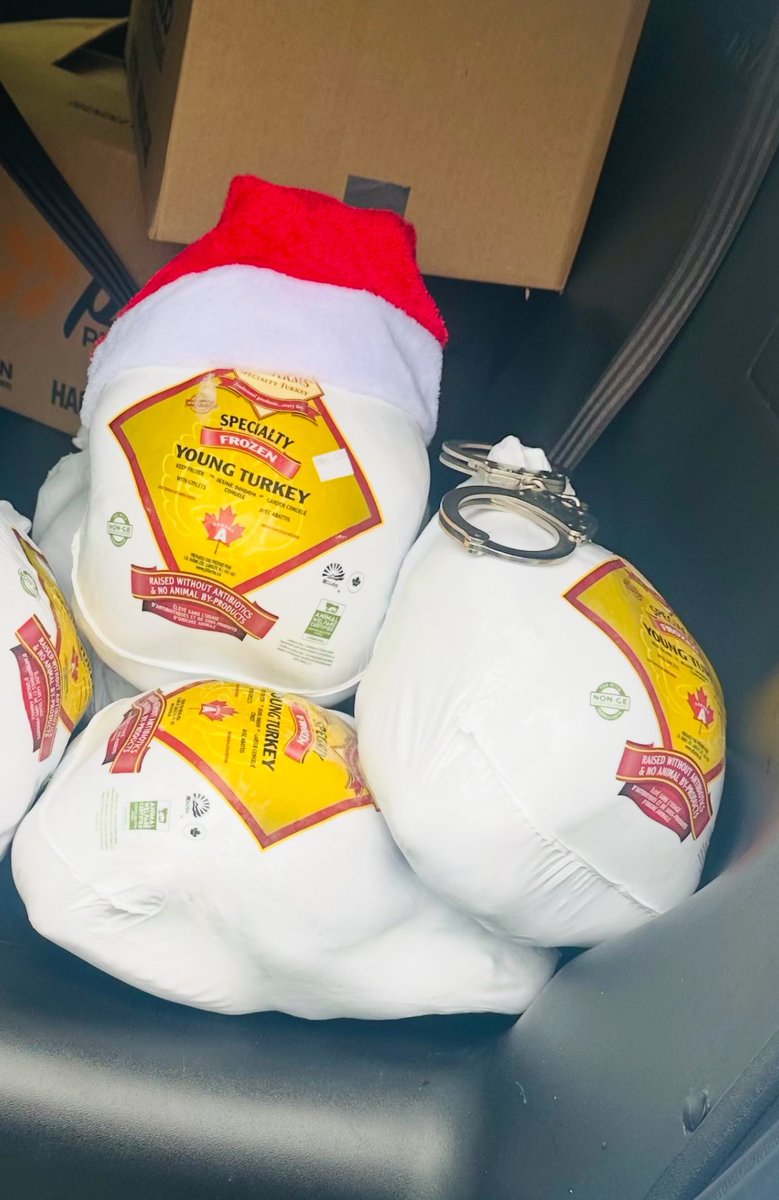 barbmartens_tol's tweet image. Yesterday, I had the privilege of joining the Langley RCMP Community Services Team. Their work builds public trust and enhances sense of safety and connectedness among all. Thank you to the Langley RCMP for caring deeply for the community! 
#LangleyRCMP #LangleyBC #bcrcmp