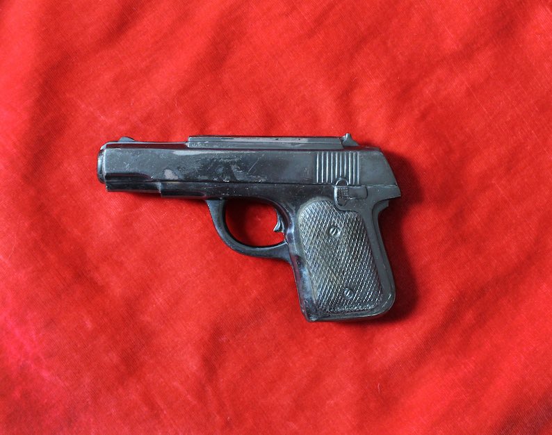 chiweethedog's tweet image. Flapper makeup case, 1920’s