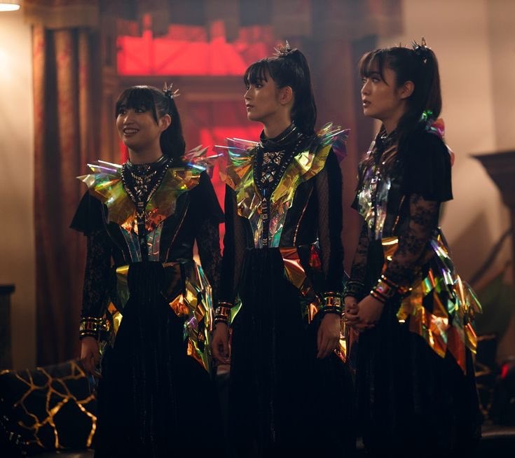 おはようございます😄
昨日の生誕祭盛り上がりましたね😆
去年より賑やかな感じがしました。
今日から仕事です
お仕事の方顔笑っていきましょう
休みの方は良い週末をお過ごしください
今日もよろしくお願いします🦊🤘
#BABYMETAL