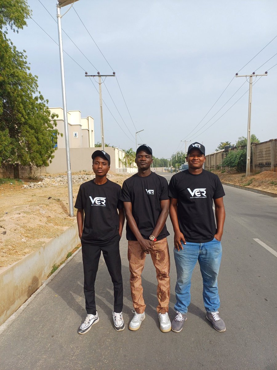 Decaf_ss's tweet image. Waste less, share more. That's  Ver @justveritt way! Join the movement and let's create a better world together.

With Ver, Nothing goes to waste. 
#Ver #ShareYourStuff
#Nothinggoestowaste