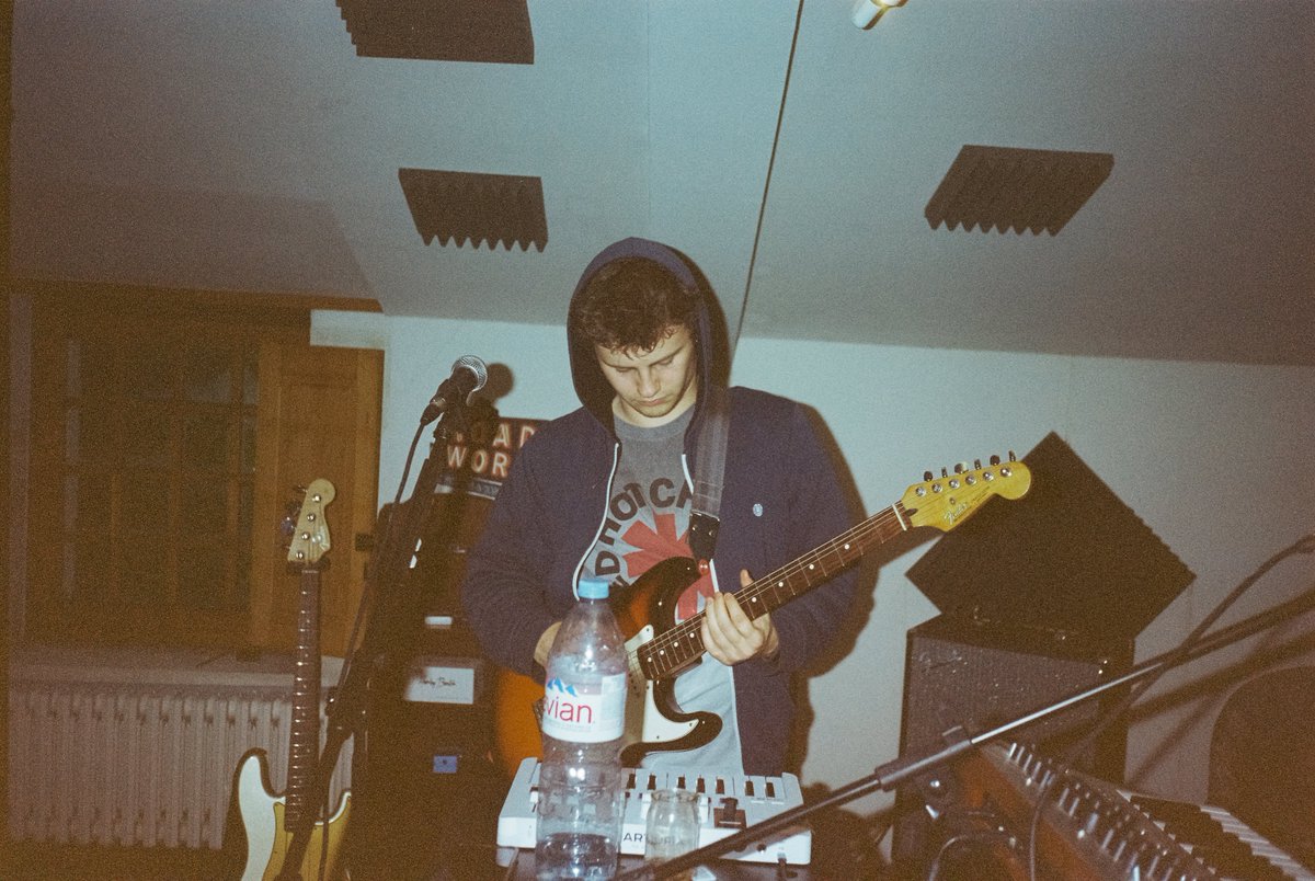 Un week-end en studio avec OAK sur pellicule périmée

dev+scan par <a href="/grainyroll/">Grainyroll Lab</a> merci pour les travaux 🎞️🫶