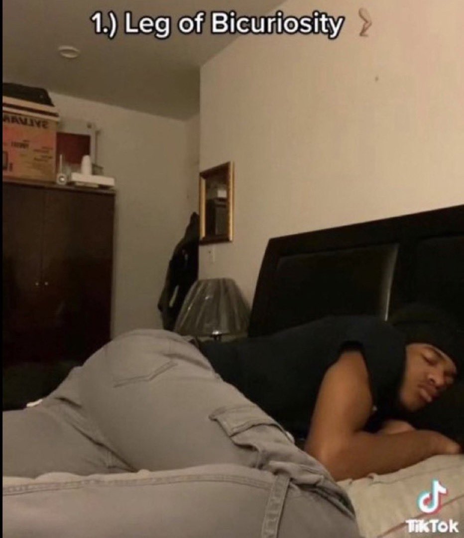 neinmuse's tweet image. this pic permanently changed my sleeping habits