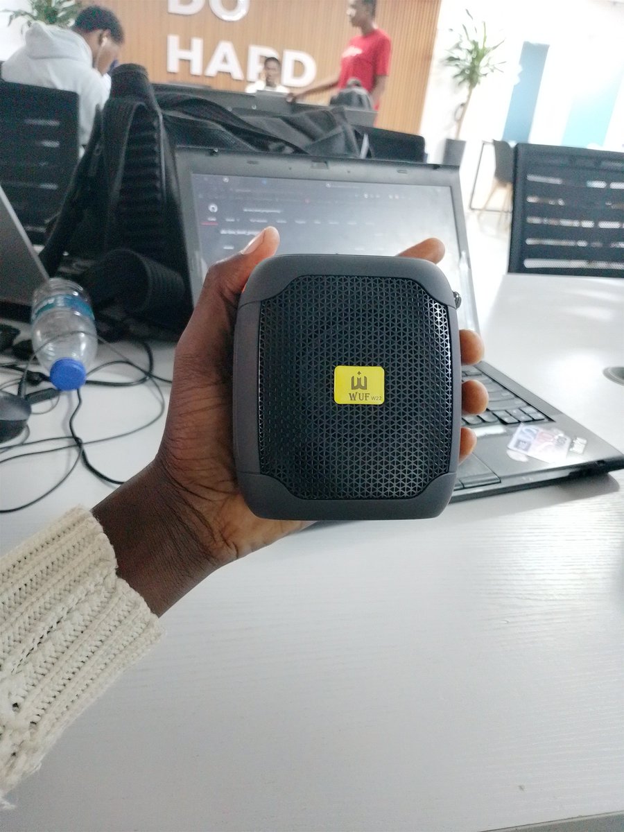 DohouDaniel10's tweet image. #365DaysOfSoftwareEngineering++ #365DaysOfALX_SE++ #ALX_SE #PublicJournal24
Day 355 of 366 • December 20:
— A Beautiful Day
— Won a gift at the Hub #LifeAtALX9ja
— Tried installing Linux, didn't work out 🫠
— Revisiting my SE intranet concepts & building
— Till 06/01/2025 🤸🏽♂️