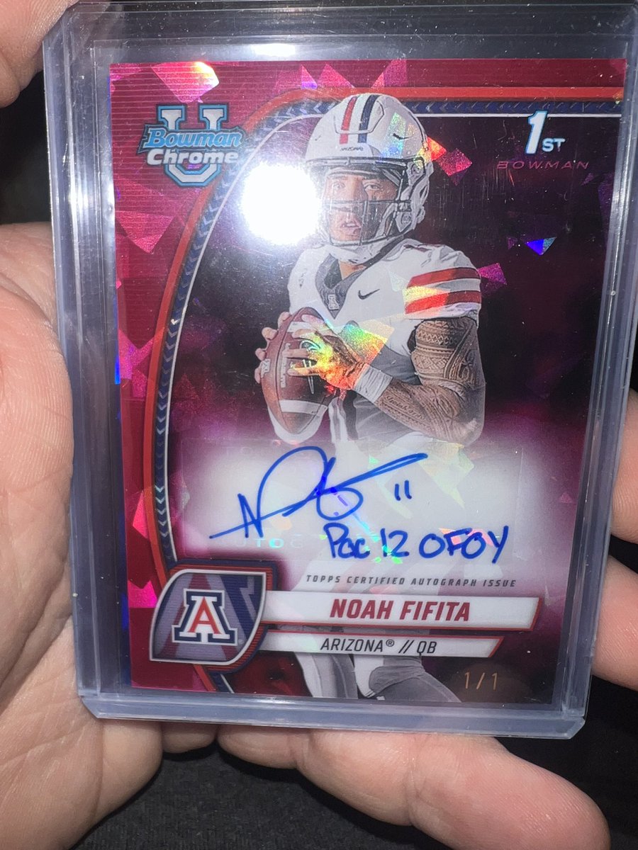 ShawnHaley92's tweet photo. @CardHeads Just hit this out of my sapphire box. https://t.co/7ZCU35XwWX