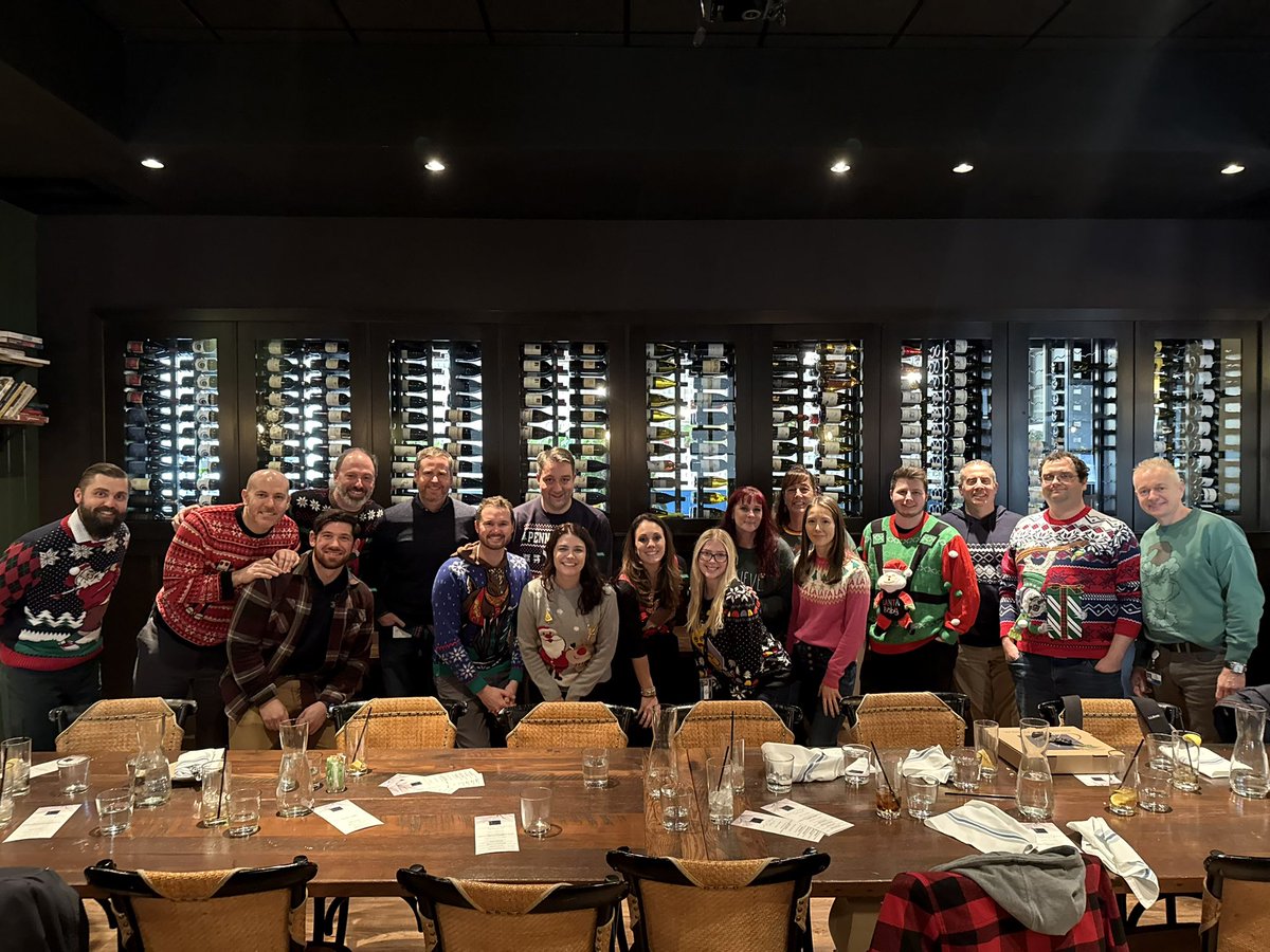 cbjjaffe's tweet photo. Cheers to a bright and happy 2025 from the Tech and Innovation Department! 🎉❄️ #cbinnovate #cboneteam https://t.co/J6Pk0yIUZS