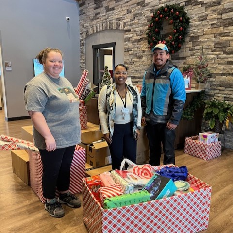 Thank you to Amazon for providing families at the Ronald McDonald House with several boxes of gifts!  #RonaldMcDonaldHouse #HolidayCheer