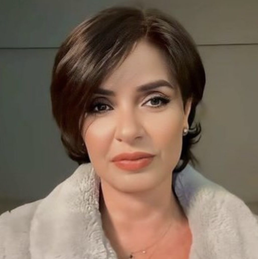 Bir gariplik ve korkutma daha.. 

Özlem Gürses'in yanındayım.. Vicdanın seslerindendir Özlem; doğruları en samimisinden anlatır.

Adaletli olmayı da savundu hep. Haksızlıklara karşı durmayı da görev bildi..

Hayat ki gözaltına alınış biçiminin dahi hukukta yeri yok. @ozlemgurses