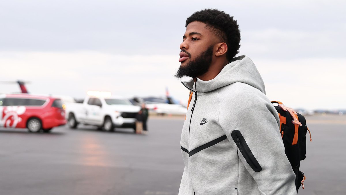 Vol_Football's tweet photo. playoff bound 🛫 

#GBO https://t.co/3h7eTBwFgE