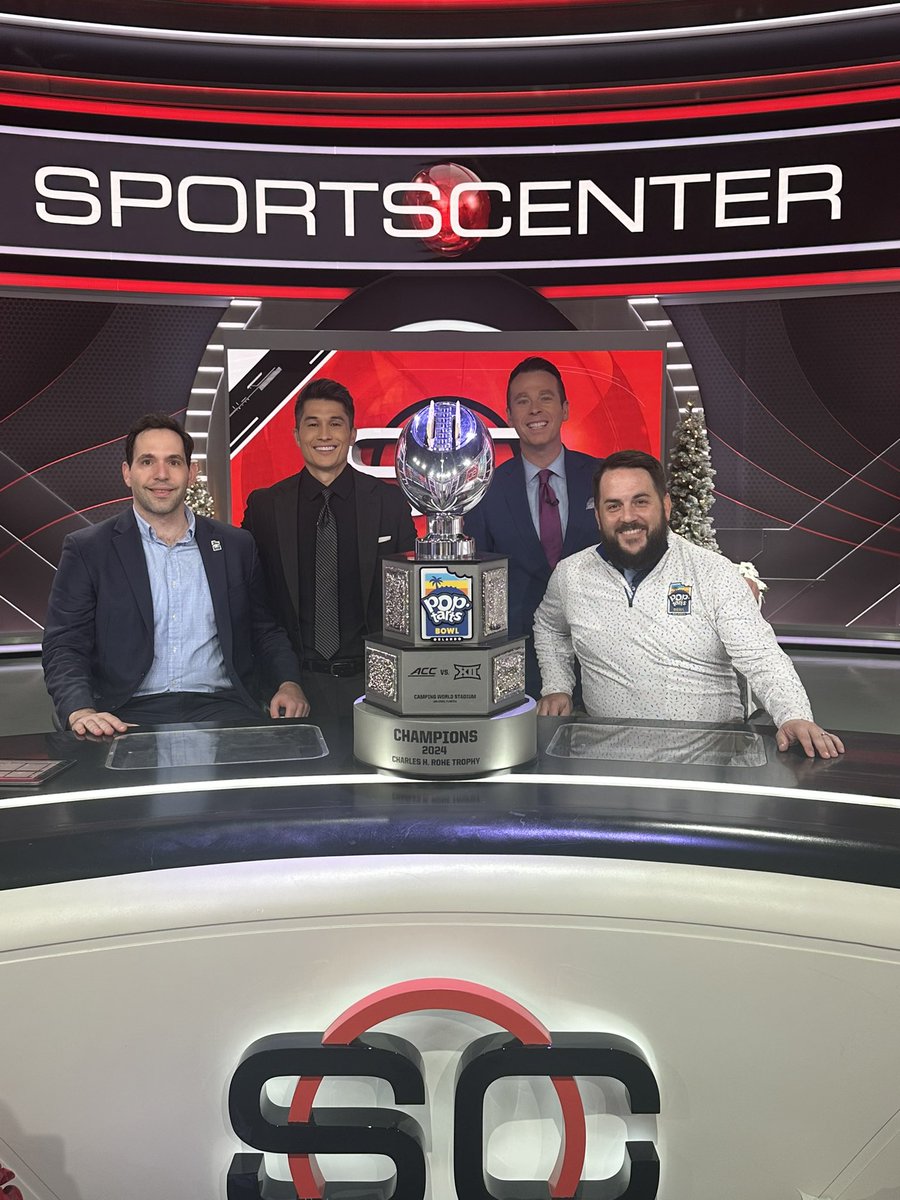 TonyFayPR's tweet photo. TFPR helped unveil the world’s first football-shaped toaster trophy! It toured NYC, stopping by WFAN, ESPN, and ABC, serving Pop-Tarts and bowl-season hype.

Don’t miss Miami vs. Iowa State on Dec. 28 at 3:30 p.m. ET on ABC as they battle for this one-of-a-kind prize! 🏈🏆 #PopTartsBowl