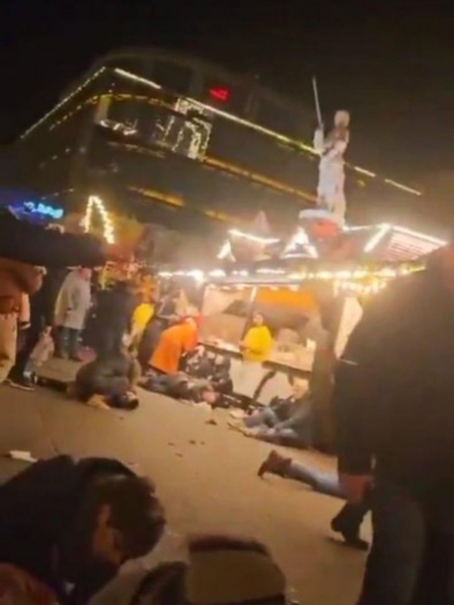 On the left is a Christmas market in Poland and Germany on the right. 

What’s the difference?

Poland control their borders.