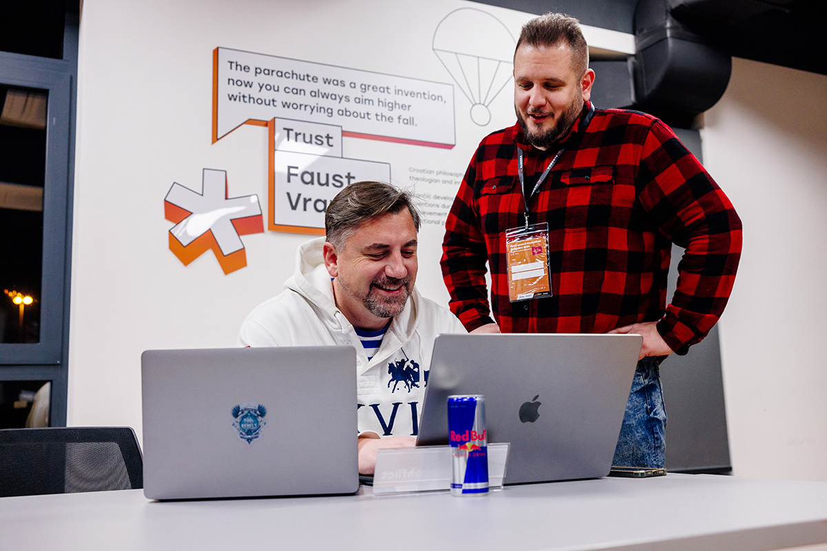 DENTNOS's tweet image. #DENT, in partnership w/ @algebra_uni, hosted an open source Hackathon in Zagreb, tackling tasks like NetConf, Ansible scripts &amp;amp; IPv6 readiness.

🎉 Winners: (1st) Pia Maria Bregant (SigmaBit) &amp;amp; (2nd) Erik Štrumberger + CodeOne


👏 Thanks to all teams, mentors &amp;amp; jury!

#dentnos