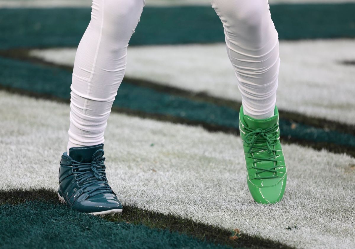 Sneaker News on X: Sneaker News on X: