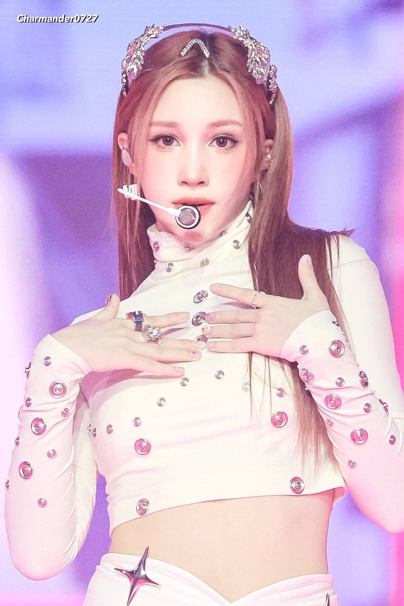 Charmander0727's tweet photo. 241220

좋은아침🤍

#휴닝바히에 #HUENING_BAHIYYIH 
#케플러 #Kep1er https://t.co/Xxojcc5EyS
