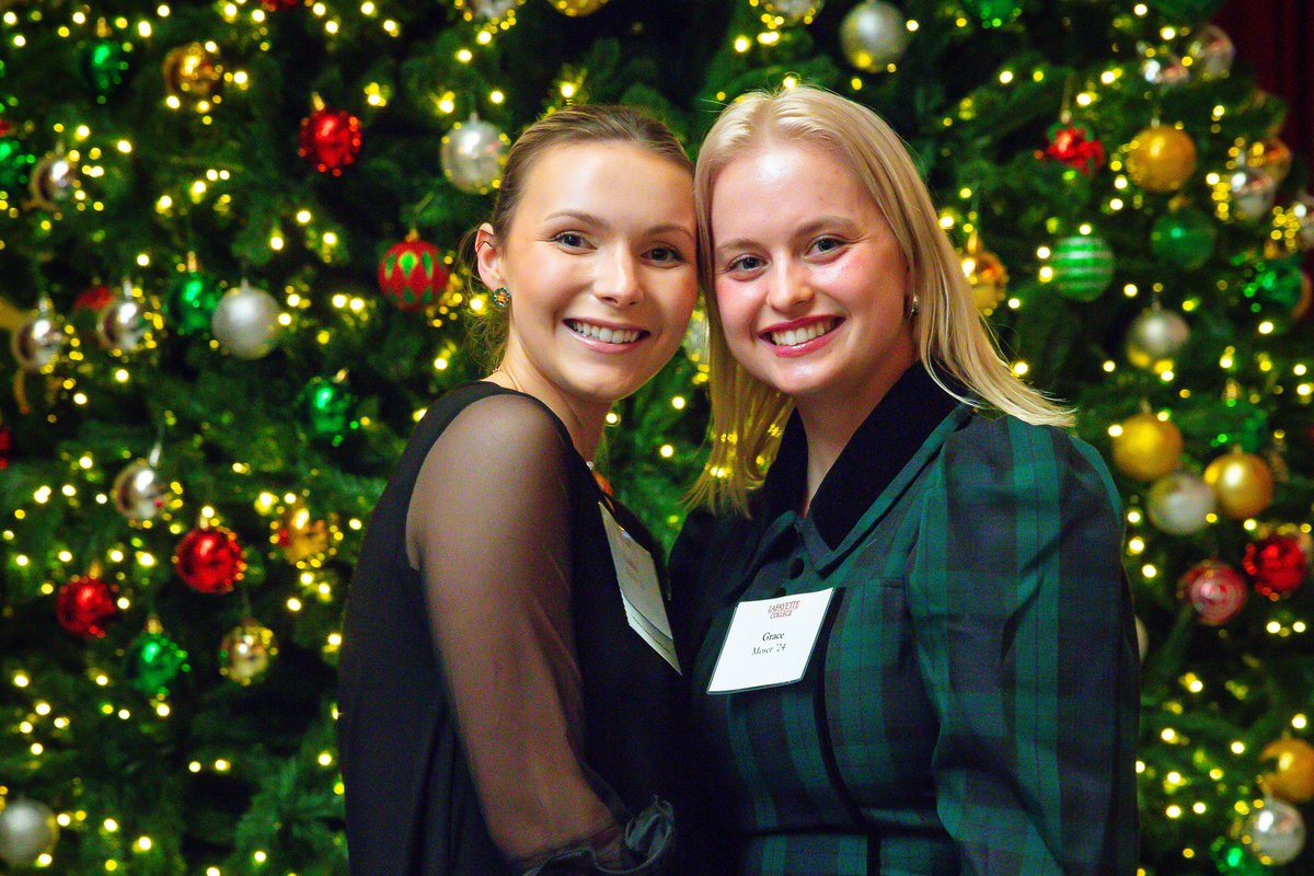Lafayette College celebrated the season at the Lafayette NYC Holiday Party–an event bringing together alumni, parents, and friends, as well as College leadership, faculty, and staff. The event was held at The Metropolitan Club in New York, NY. 🎄🎊
📸: Roy Groething