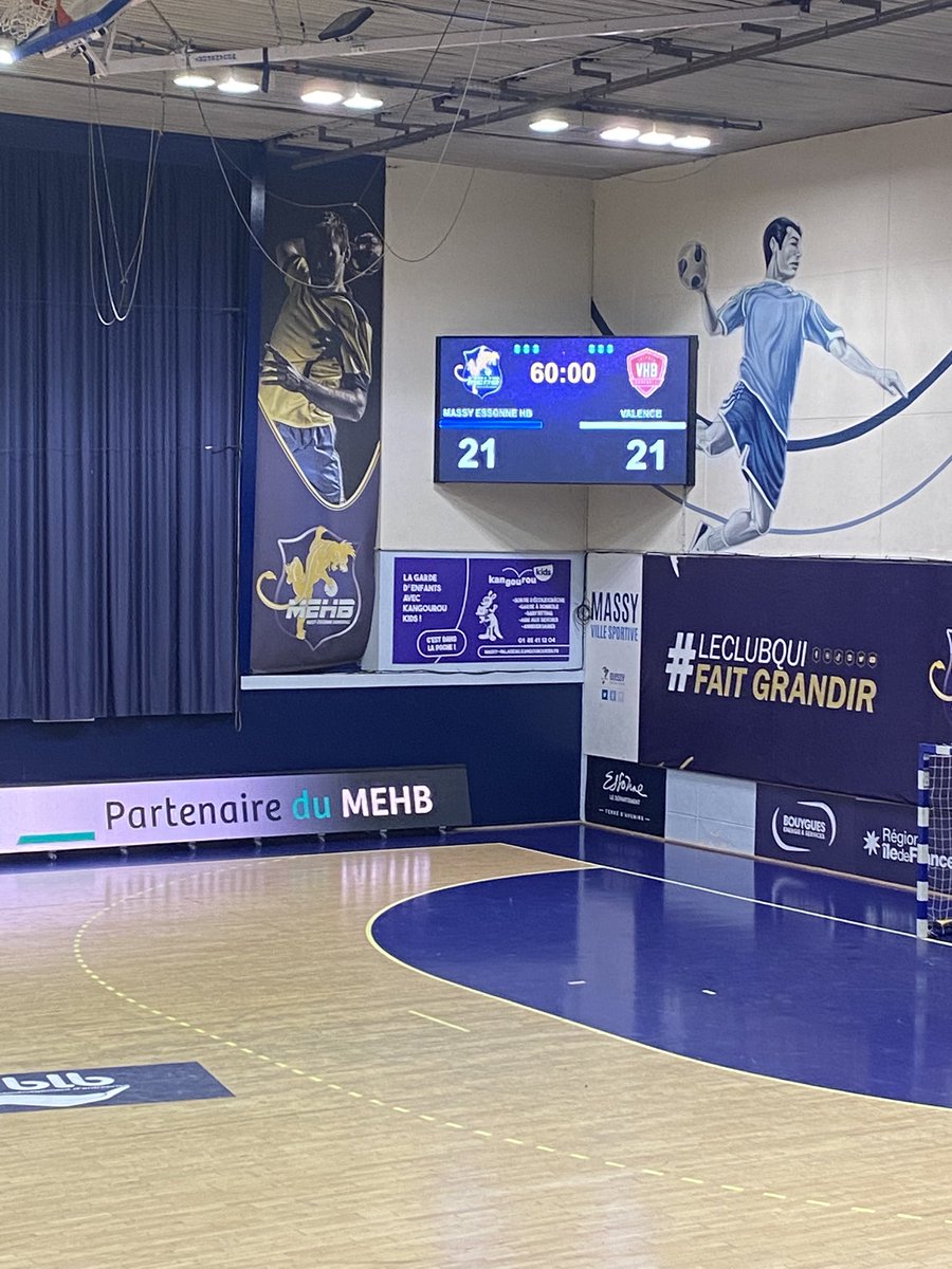 floriantellot's tweet photo. Dans un COS encore complet et bouillonnant ! 🔥🔥
Après avoir maîtrisé une première mi-temps du début à la fin, la deuxième mi-temps s'est révélée plus complexe pour Massy.
Un match nul in extremis, dans les dernières secondes.
@MEHB_officiel 21 - 21 Valence
#MEHB https://t.co/sZ8eqKohiL