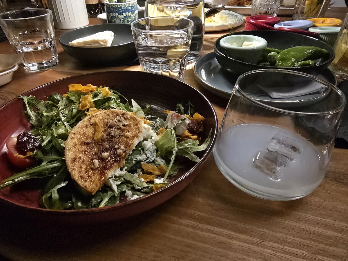 Selam dostlar.

Bu akşamda başka bir raki deniyoruz bakalim. 

Yorumlara ne yapacaginizi bilirsiniz. :)