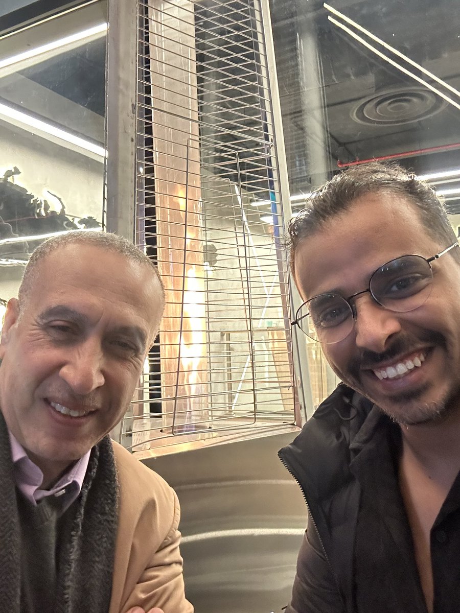 Dr. Mohammed Hakami (@dr_hakami_m) on Twitter photo تشرفت بلقاء أستاذي الخلوق د. عبدالواحد الزاهر، الذي تعلمت منه الكثير. كان ولا يزال مصدر إلهام كبير لي وللكثيرين في التعمق في مجال الطب الرياضي. أمسيه مليئة بنقاش علمي ممتع ومثمر ..
<a href="/MSKUS_PT_KSA/">Abdulwahed AL zaher</a> تشرفت بلقاء أستاذي الخلوق د. عبدالواحد الزاهر، الذي تعلمت منه الكثير. كان ولا يزال مصدر إلهام كبير لي وللكثيرين في التعمق في مجال الطب الرياضي. أمسيه مليئة بنقاش علمي ممتع ومثمر ..
<a href="/MSKUS_PT_KSA/">Abdulwahed AL zaher</a>