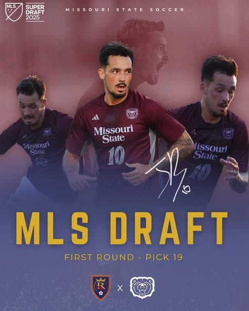 MoStateMSOC's tweet photo. You got a good one @realsaltlake! 

𝗕𝗮𝗿𝗲𝗮 𝗦𝗲𝗹𝗲𝗰𝘁𝗲𝗱 𝟭𝟵𝘁𝗵 𝗢𝘃𝗲𝗿𝗮𝗹𝗹 𝗯𝘆 𝗥𝗲𝗮𝗹 𝗦𝗮𝗹𝘁 𝗟𝗮𝗸𝗲 𝗶𝗻 𝗠𝗟𝗦 𝗦𝘂𝗽𝗲𝗿𝗗𝗿𝗮𝗳𝘁

📰https://t.co/DQd8ilVgK9

#TNDO | #GoBears 🐻⚽️ https://t.co/hTvaw6Tx0a