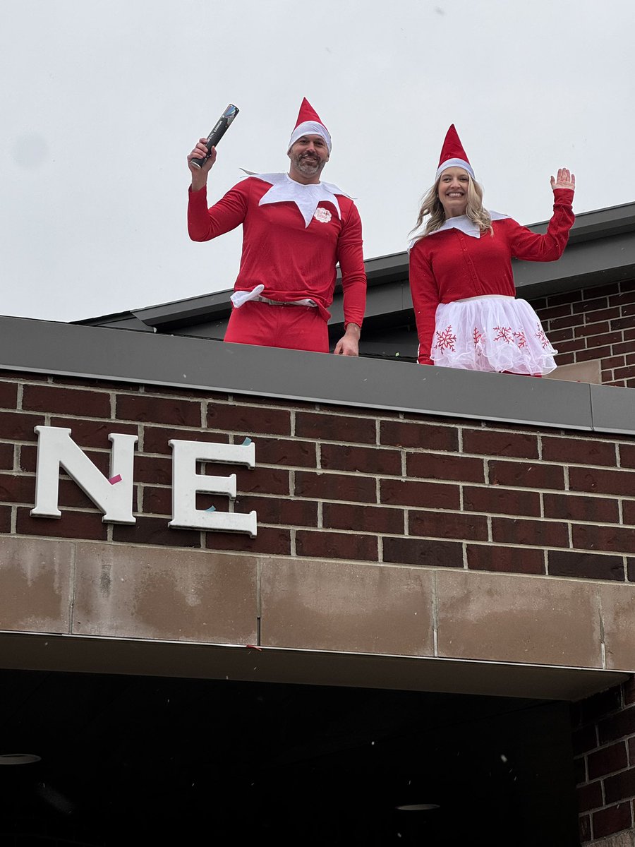 taylorrbrouse's tweet photo. Happy final day with our favorite KES elves!! #elemelfchallenge2024 https://t.co/yj1FGRsG8s
