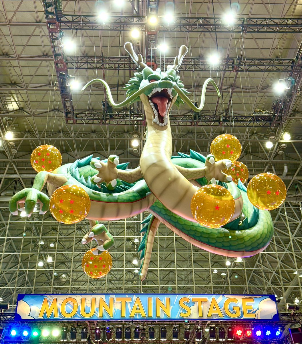 アミューズメン島では 神龍がお出迎えしてます🐉🟠 #ジャンプフェスタ 2025