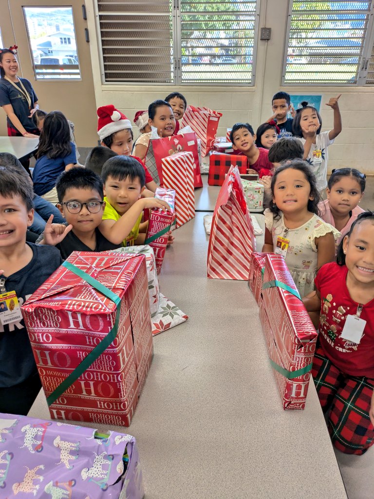 Lunalilo Elementary tweet media