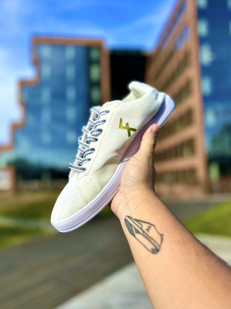 WillDaCreator's tweet photo. 🖤 Explore 👟 Control ⚽️ @OffPitchEsport #offpitchsports #offpitch #offpitchnorge #4freestyle #4freestyleball #4freestyleshoes #offpitchtattoo #tattoo #ink #nyc https://t.co/p0if9vnojB