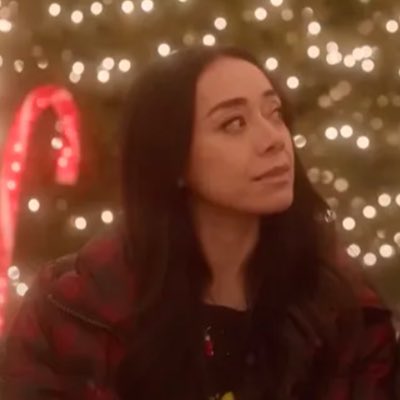 SheWhoLovesHugs's tweet photo. #NewProfilePic for Christmas 🎅 🎄❤️ https://t.co/msPEtFS87A