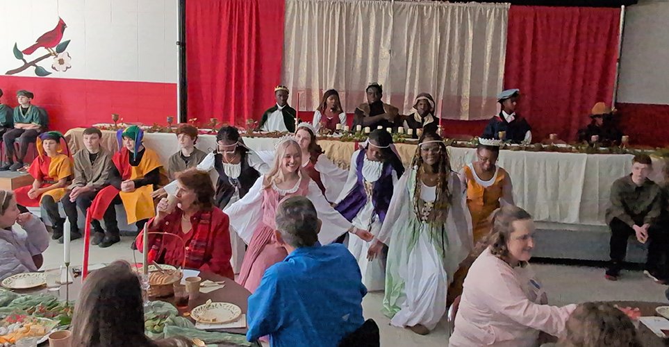RedBirdMission's tweet photo. Imagine gathering around a candlelit table, sipping on a glass of “wassail” as you feast on “Ye Olde Roasted Turkey.” Read the rest on The Friday Finish blog post https://t.co/TyPpcoTcUD https://t.co/ZlGhicG5th