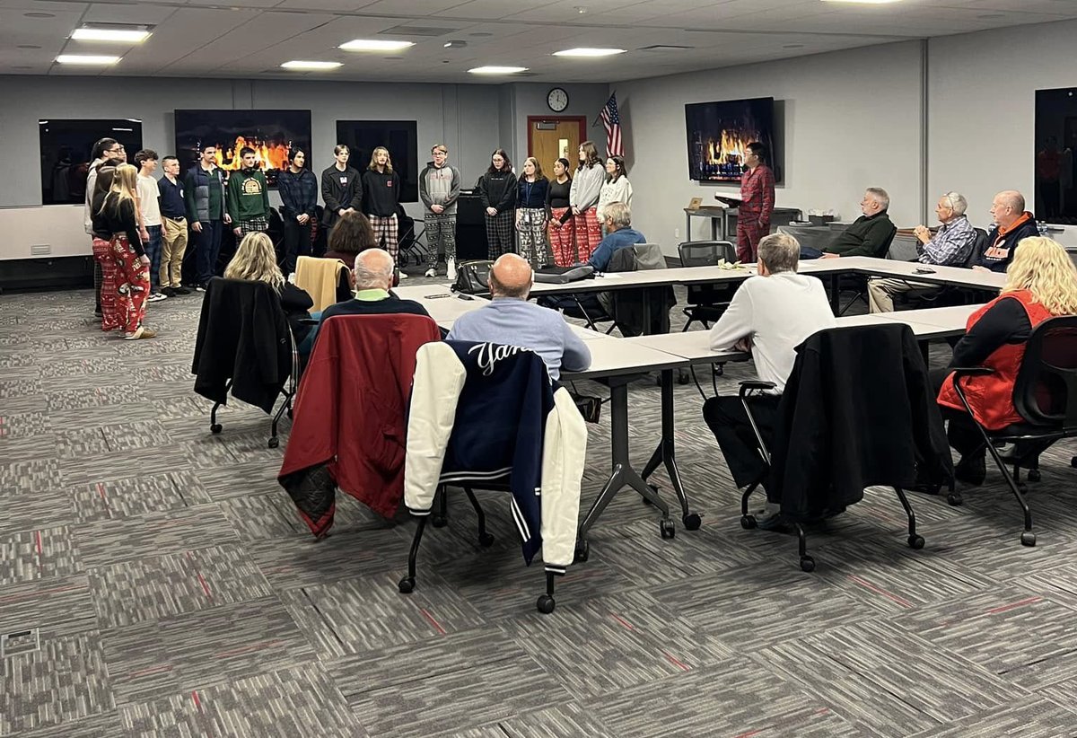 We were excited to welcome members of the Nimmonsburg-Hillcrest Rotary to CV today! The CV High School Select Choir shared some wonderful festive melodies, and we’re grateful to the Rotary for their $150 donation to the Warrior Fund, supporting students and families in need.