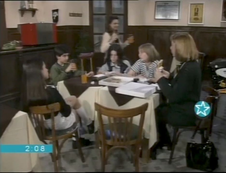 rosariovidafm's tweet photo. Quedáte Escuchando La Radio y Hay Más Música - Último Momento y Exclusivo En "Flash Informativo" De "Noticias En FM Vida"
De Lunes a Viernes - Que Vuelvan En La Televisión y Sus Regresos De Tus Tardes De Novelas Infantiles Con #Amigovios En Las Pantallas De #CanalVolver https://t.co/2EdKltnC3d