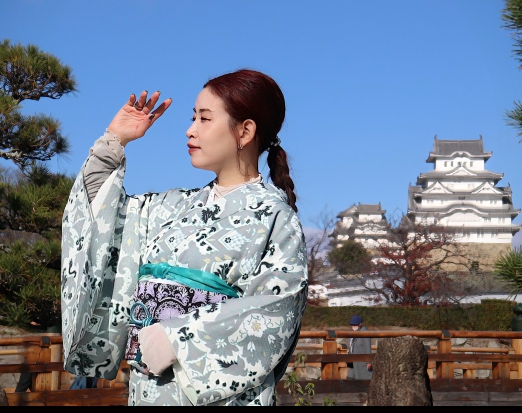 jbtOuNBI5Yo59D1's tweet photo. 2024.12.01 JR姫路駅～姫路城周辺
シンガーソングライターShoco さん(@Shoco07270727)
撮影会より 5/7
＊掲載許可を頂いております。
#シンガーソングライターshoco https://t.co/FZ1LqeMlgY