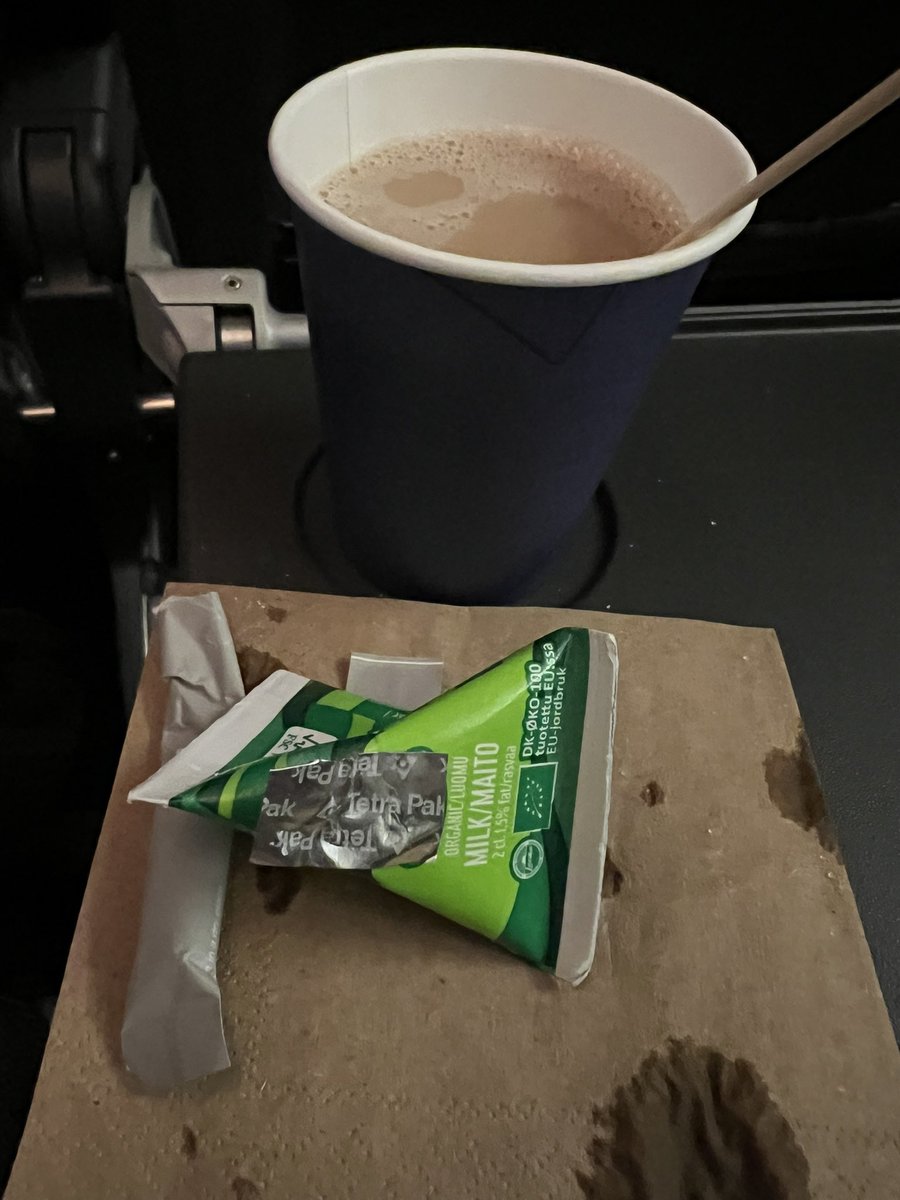 Sanne - Mitzie Mee tweet media