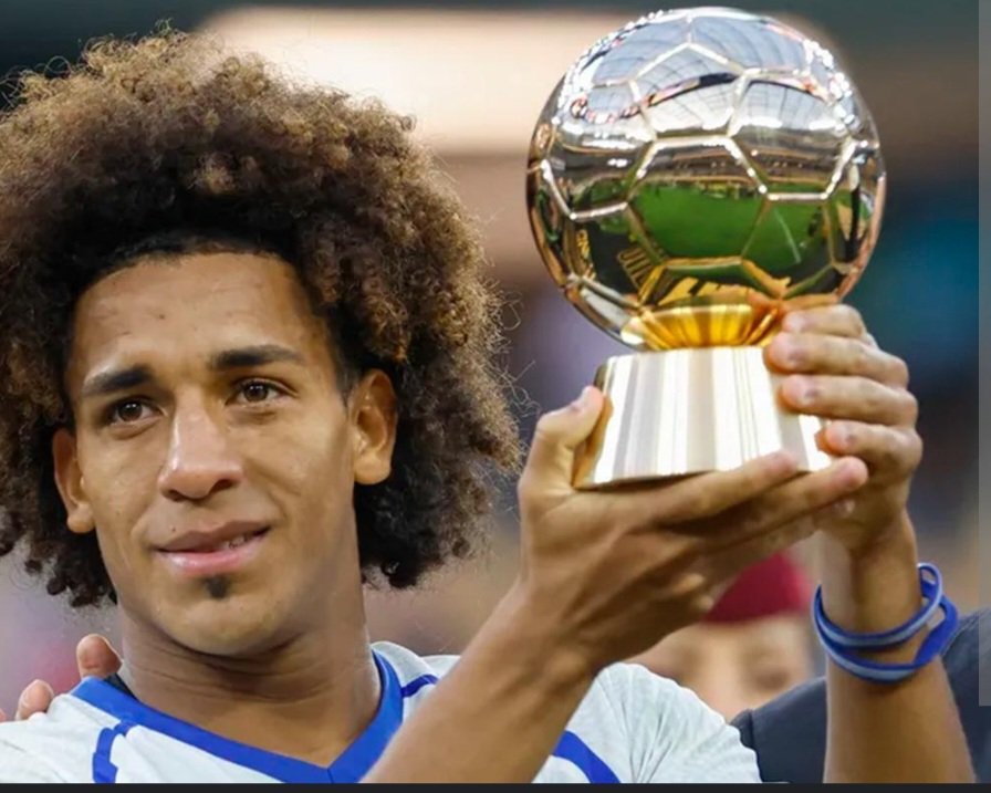 Amener à Marseille le meilleur joueur de la Concacaf, ce milieu de terrain talentueux, nous apporterait beaucoup de possession de balle et de nombreuses passes décisives. Faites venir Adalberto Carrasquilla, et nous ferons un énorme bond en qualité.

<a href="/OM_English/">Olympique de Marseille 🇬🇧 🇺🇸</a> <a href="/OM_Espanol/">Olympique de Marseille 🇵🇦🇦🇷🇪🇸</a>