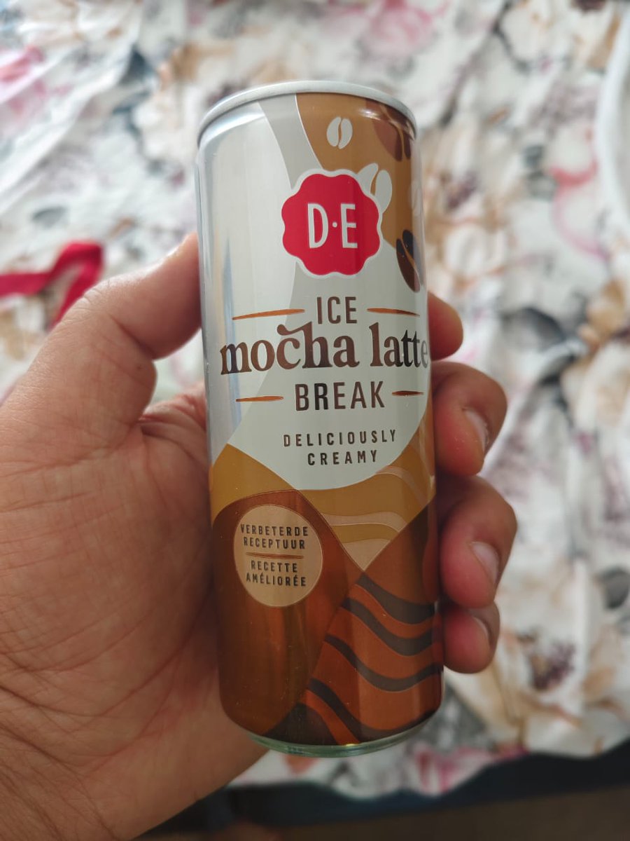 Douw Egberts iced coffee is now a permanent addition to the coffee maker's product line and we had the chance to sample this refreshing beverage, quite apt during this Gauteng heatwave #DEBestServedChilled