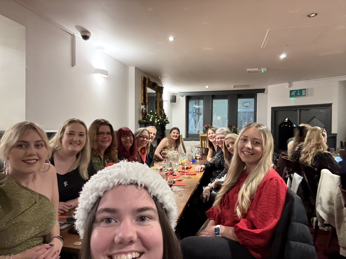 Miss Hawker tweet media