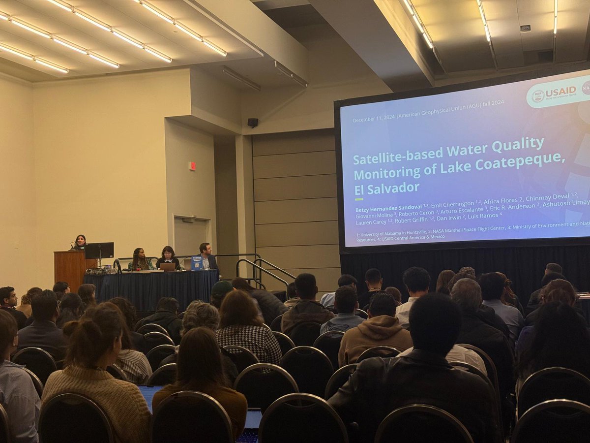 🌎📡 ¡Ciencia al servicio de la región! En #AGU24, <a href="/EOBetzy/">BetzyEO</a> de <a href="/NASA/">NASA</a> presentó avances en monitoreo satelital de cuerpos de agua en #Centroamérica. 💧🛰️
Destacó el rol clave del hub SERVIR Centroamérica en CATIE, impulsando resiliencia con tecnología geoespacial. 🤝🌱 #SERVIRCA