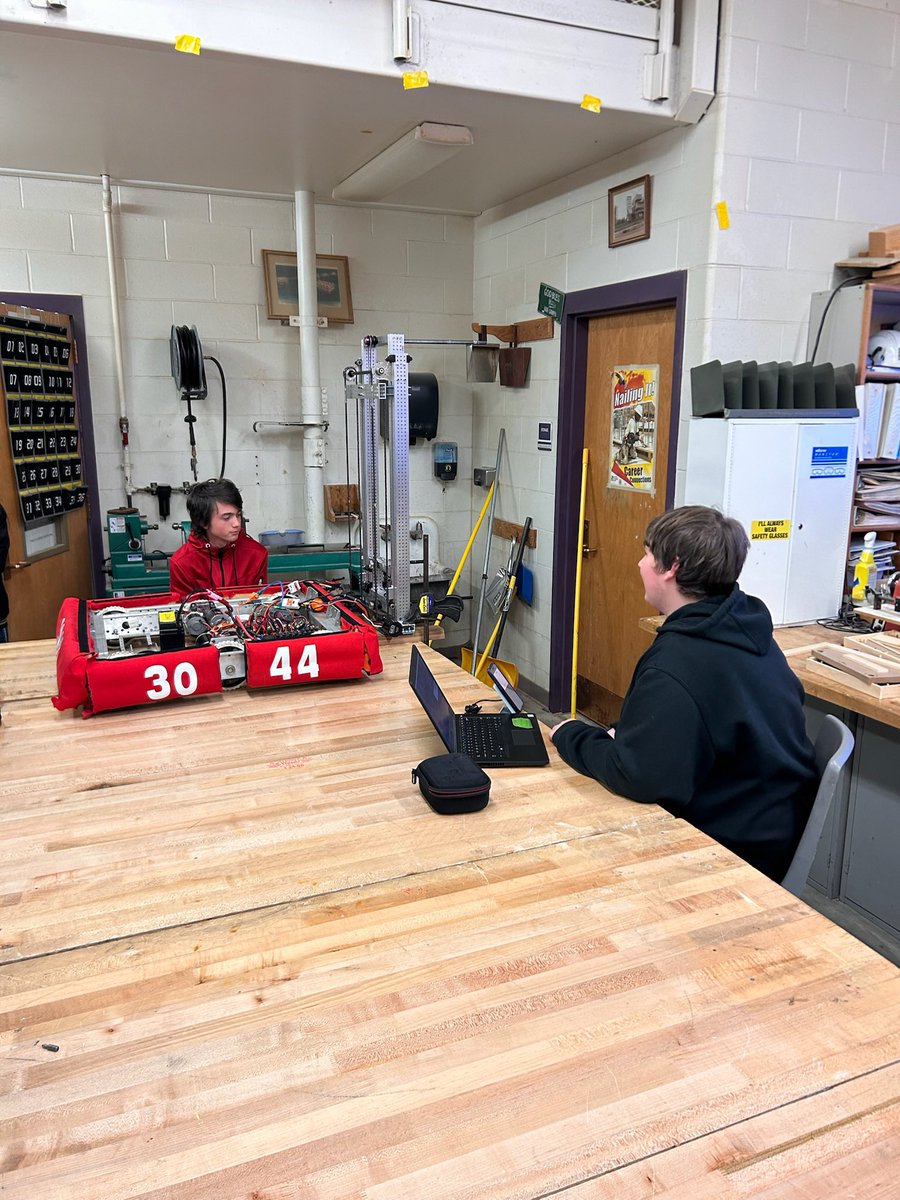 FRC Team 3044 tweet media