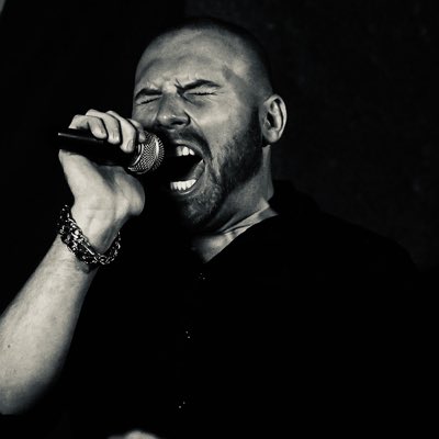 tom_isom's tweet photo. #NewProfilePic https://t.co/7Mz0Fa3sno