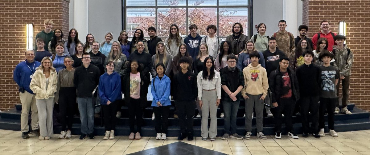 <a href="/SouthWarrenHS/">South Warren High School</a> is so proud of all of our mid-year December graduates from the Class of 2025!  Go do great things Spartans and continue to make Sparta proud!  

*Not all students pictured*
